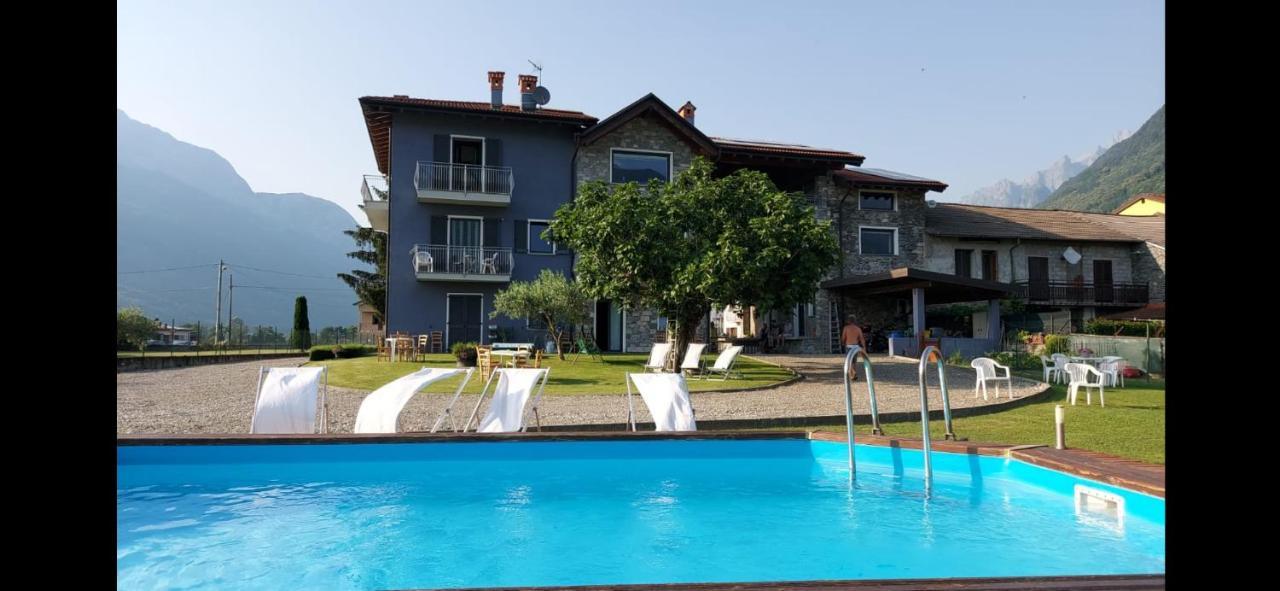 B&B Zia Vivina Sorico Bagian luar foto