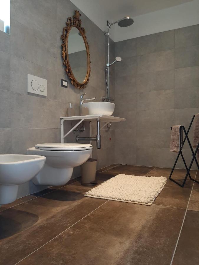 B&B Zia Vivina Sorico Bagian luar foto