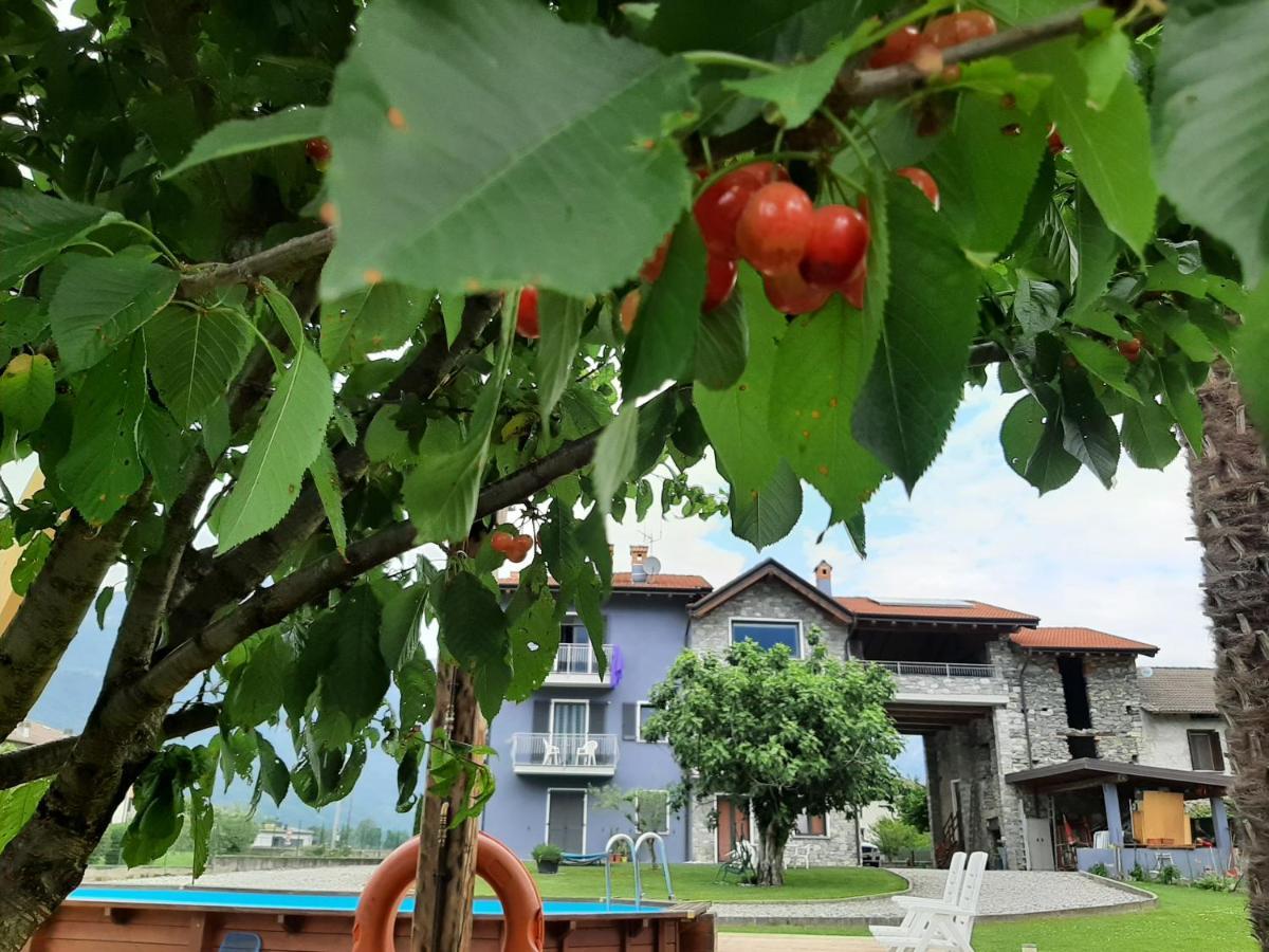 B&B Zia Vivina Sorico Bagian luar foto