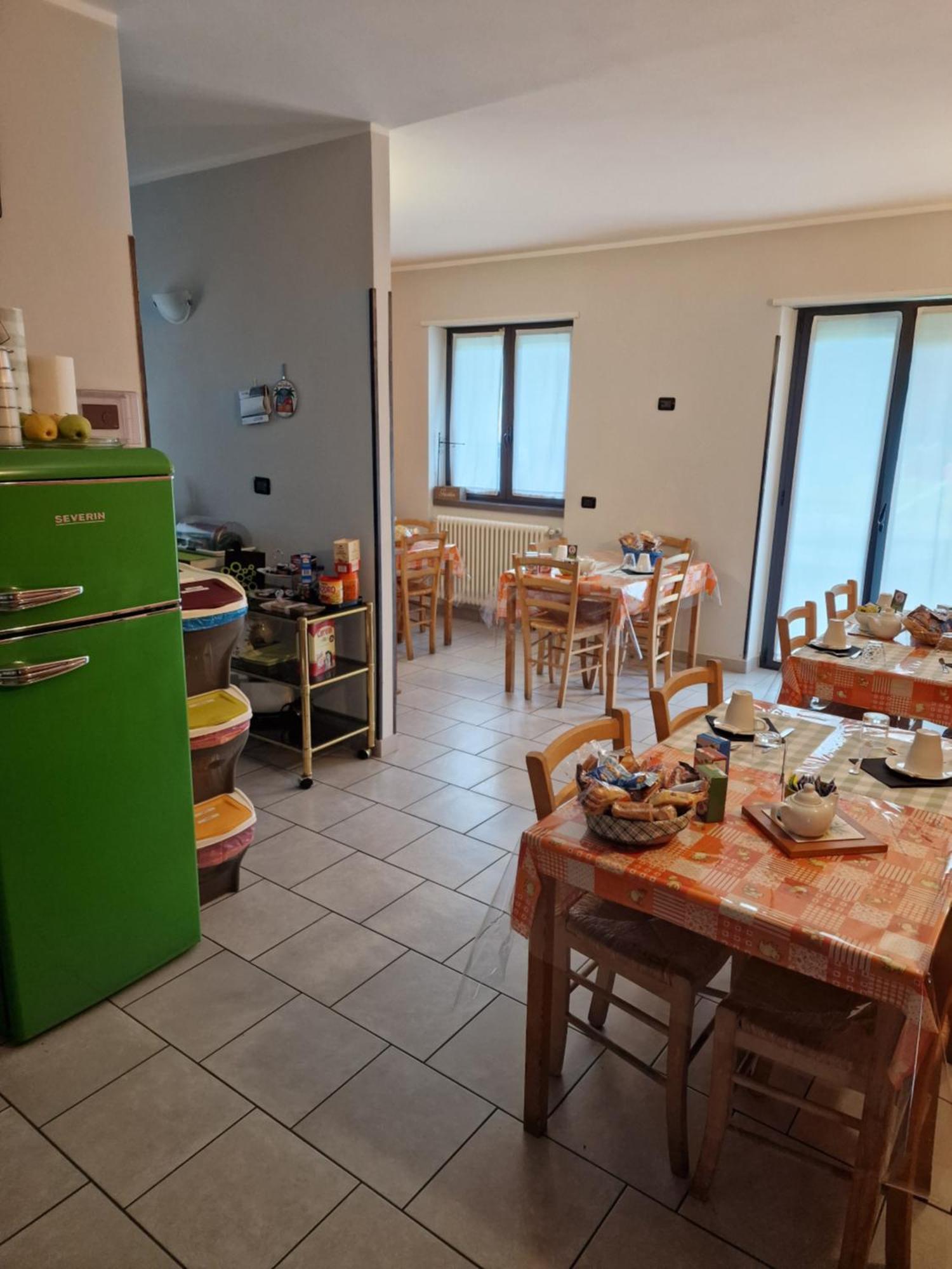 B&B Zia Vivina Sorico Bagian luar foto