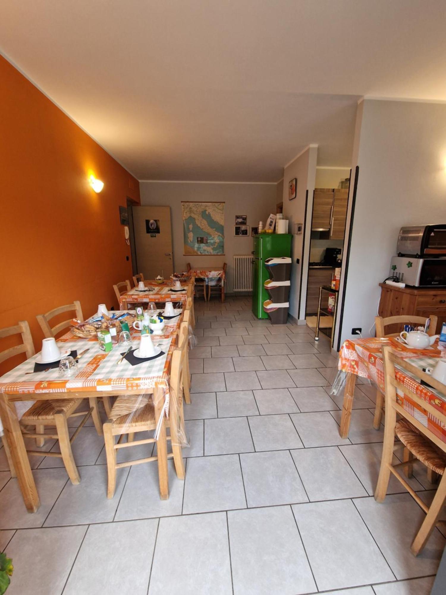 B&B Zia Vivina Sorico Bagian luar foto